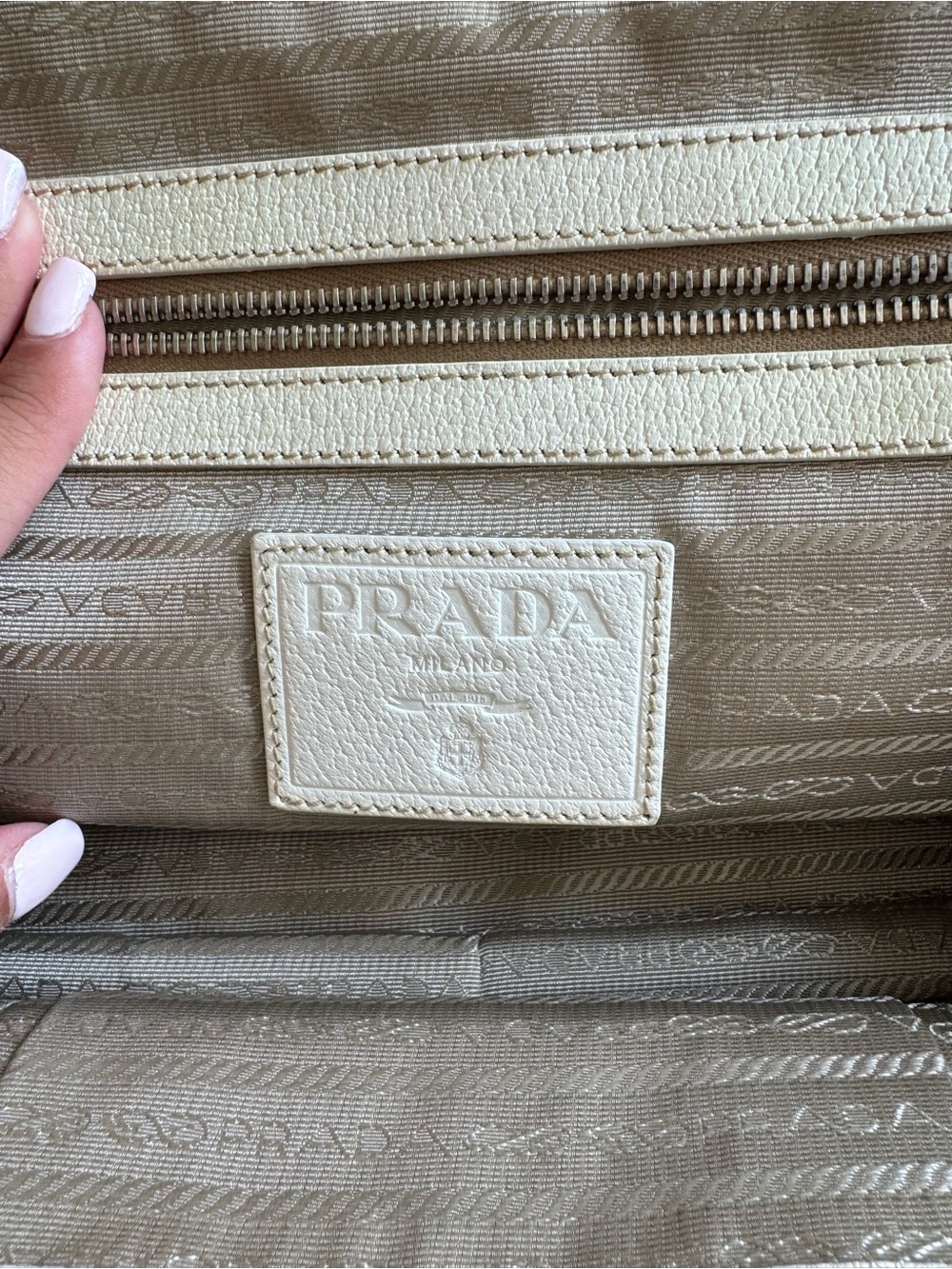 REAL vintage Prada Paglia & Cinghiale Woven Raffia Frame Bag - Picture 5 of 8